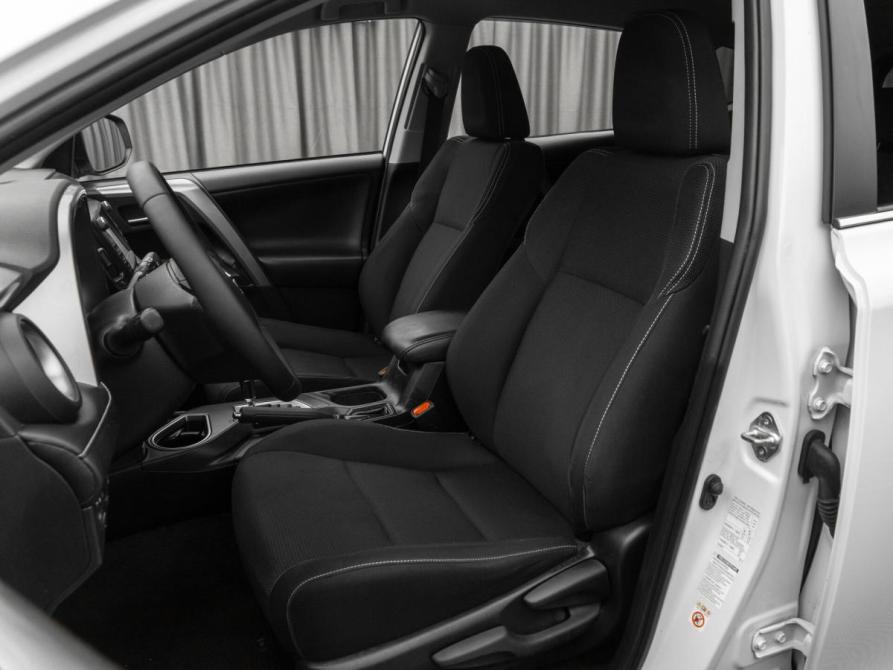 Toyota RAV4 IV (XA40) Рестайлинг Москва  - изображение 9