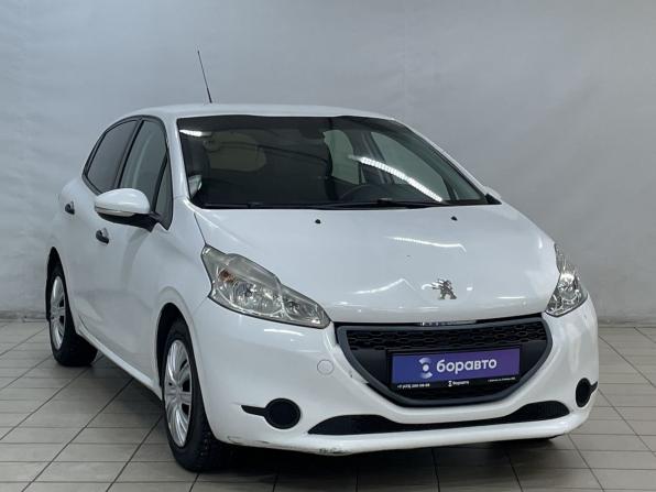 Peugeot 208 I с пробегом 2013 года, цена 550 000 рублей, 124381 км, хэтчбек, Автокод Объявления