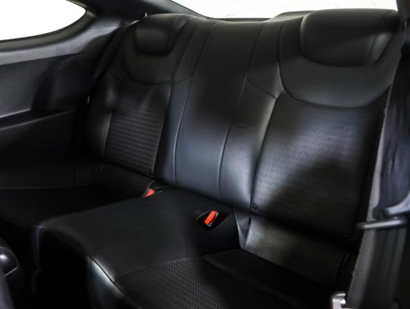 Hyundai Genesis Coupe I Рестайлинг с пробегом 2012 года, цена 1 290 000 рублей, 246000 км, купе, Автокод Объявления