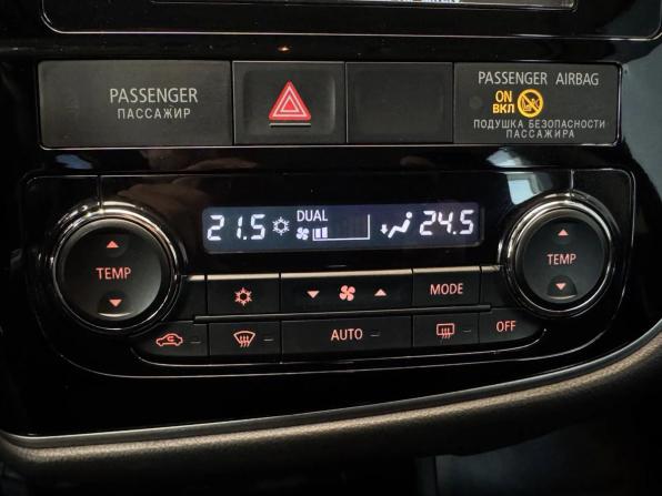 Mitsubishi Outlander III Рестайлинг 2 с пробегом 2016 года, цена 2 199 000 рублей, 64000 км, внедорожник, Автокод Объявления