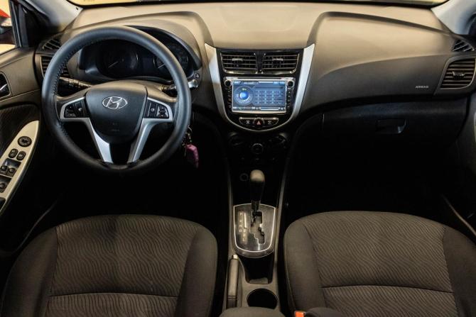 Hyundai Solaris I с пробегом 2012 года, цена 849 000 рублей, 159267 км, седан, Автокод Объявления