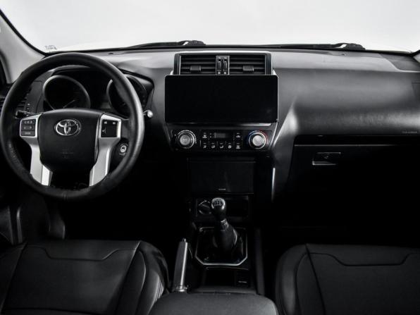 Toyota Land Cruiser Prado 150 Series Рестайлинг 1 с пробегом 2016 года, цена 2 663 000 рублей, 284536 км, внедорожник, Автокод Объявления