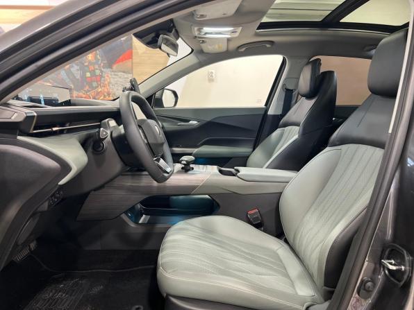 Changan Lamore с пробегом 2024 года, цена 1 999 999 рублей, 20119 км, седан, Автокод Объявления