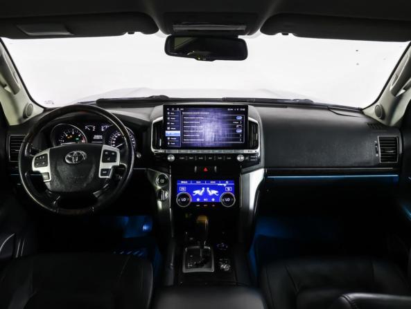 Toyota Land Cruiser 200 Series Рестайлинг 1 с пробегом 2012 года, цена 3 590 000 рублей, 204177 км, внедорожник, Автокод Объявления