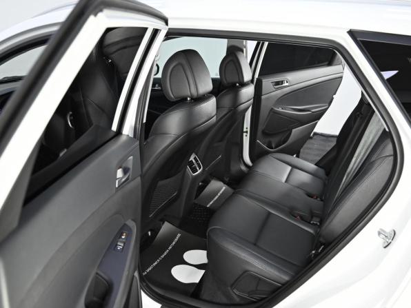 Hyundai Tucson III с пробегом 2017 года, цена 1 799 000 рублей, 69000 км, внедорожник, Автокод Объявления