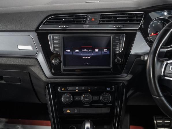 Volkswagen Touran II с пробегом 2016 года, цена 1 400 500 рублей, 135762 км, компактвэн, Автокод Объявления