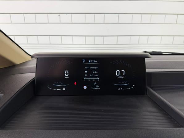 Hyundai Staria I с пробегом 2022 года, цена 3 999 000 рублей, 78000 км, минивэн, Автокод Объявления
