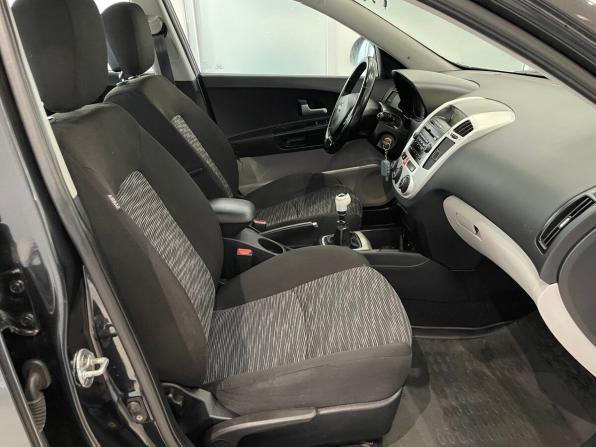 Kia Ceed I с пробегом 2009 года, цена 349 000 рублей, 348461 км, универсал, Автокод Объявления