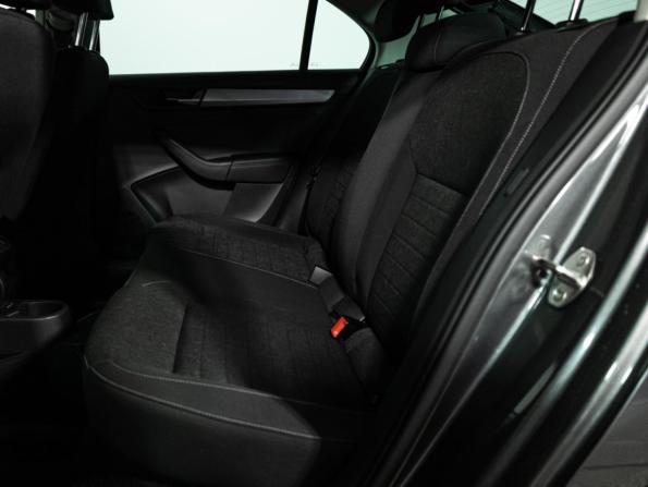 Skoda Rapid II с пробегом 2020 года, цена 1 795 000 рублей, 66647 км, лифтбек, Автокод Объявления
