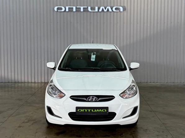 Hyundai Solaris I с пробегом 2011 года, цена 697 000 рублей, 256000 км, седан, Автокод Объявления