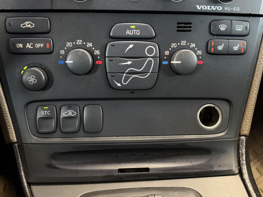 Volvo V70 II Псков  - изображение 16