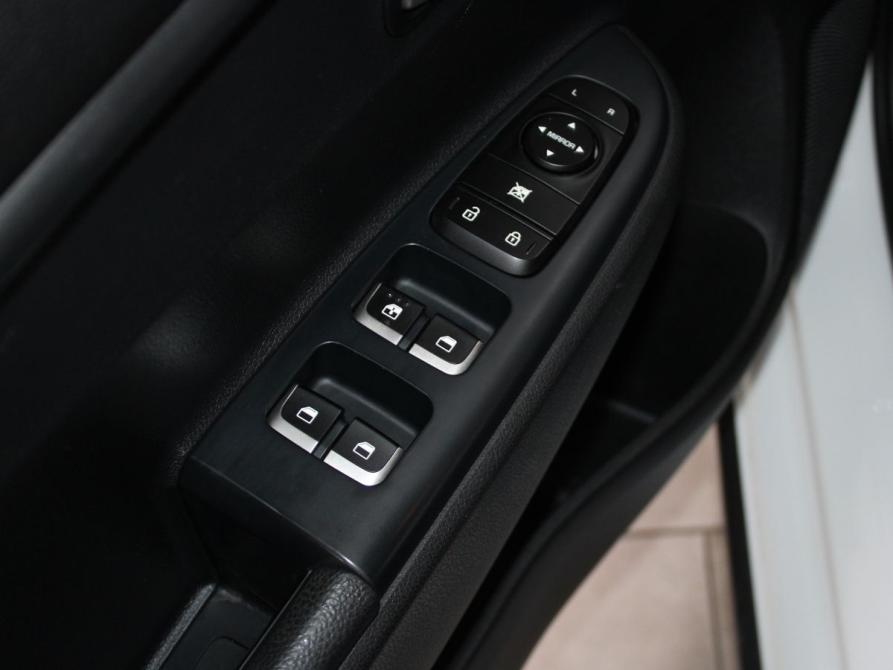 Kia Rio IV Старый Оскол  - изображение 17