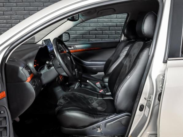 Toyota Avensis II с пробегом 2005 года, цена 550 000 рублей, 306579 км, седан, Автокод Объявления