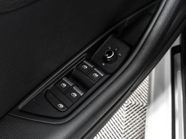 Audi A4 V (B9) с пробегом 2019 года, цена 2 574 000 рублей, 85611 км, седан, Автокод Объявления