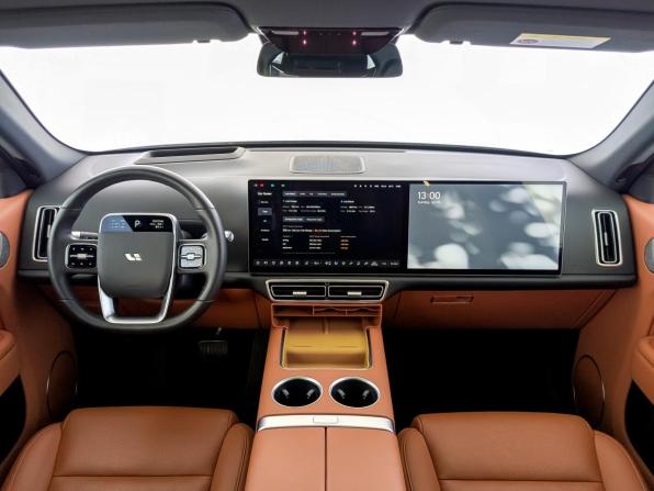 Li Auto (Lixiang) L7 I с пробегом 2024 года, цена 5 850 000 рублей, 43260 км, внедорожник, Автокод Объявления