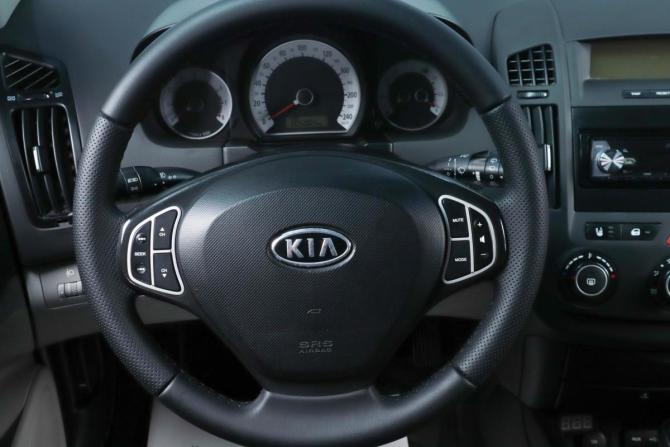 Kia Ceed I с пробегом 2009 года, цена 649 000 рублей, 305000 км, хэтчбек, Автокод Объявления