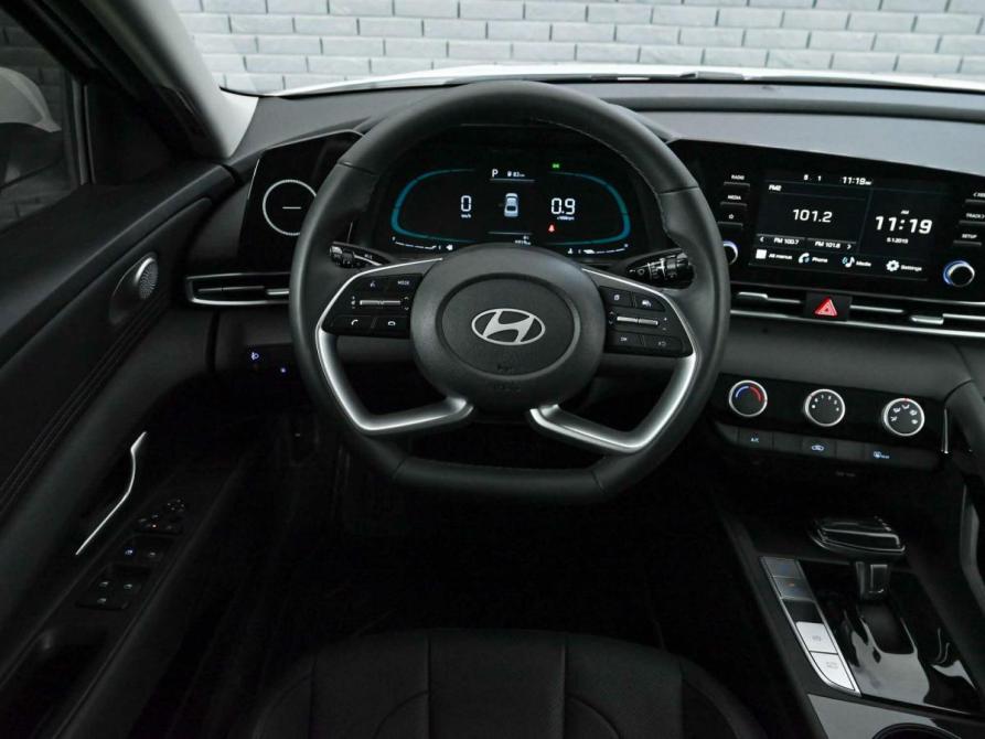 Hyundai Elantra VII (CN7) Рестайлинг Екатеринбург  - изображение 12