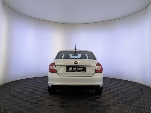 Skoda Rapid I Рестайлинг с пробегом 2019 года, цена 1 445 000 рублей, 50978 км, лифтбек, Автокод Объявления