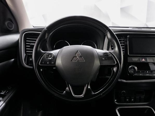 Mitsubishi Outlander III Рестайлинг 2 с пробегом 2017 года, цена 2 300 000 рублей, 67400 км, внедорожник, Автокод Объявления