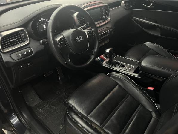 Kia Sorento III Prime Рестайлинг с пробегом 2018 года, цена 2 100 000 рублей, 252895 км, внедорожник, Автокод Объявления