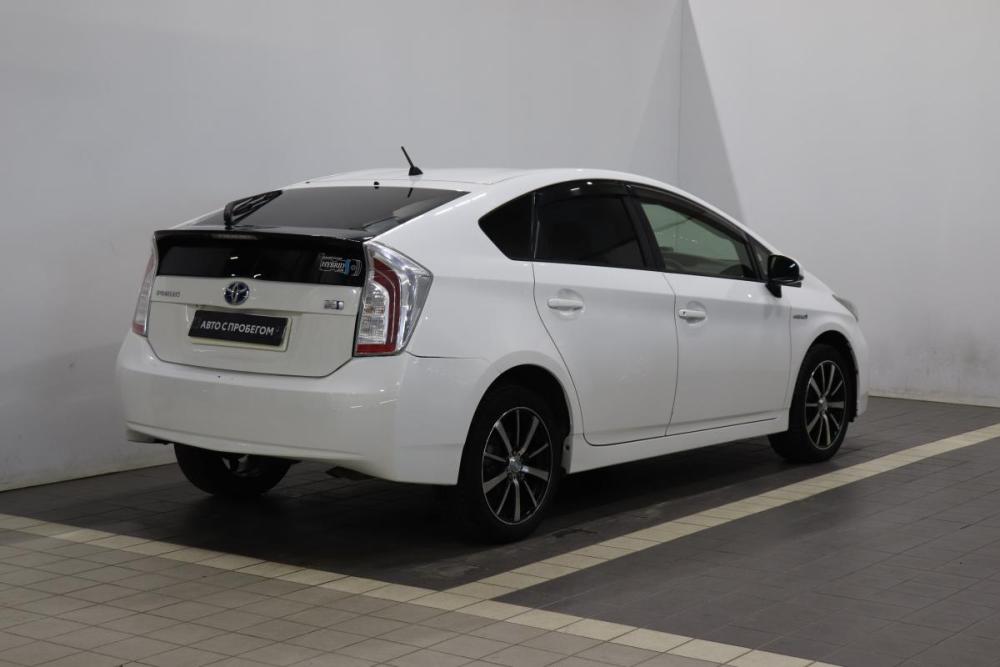 Toyota Prius III Рестайлинг (XW30) Ульяновск  - изображение 4