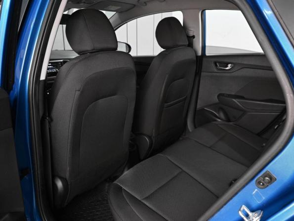Hyundai Solaris II с пробегом 2018 года, цена 1 399 000 рублей, 115490 км, седан, Автокод Объявления