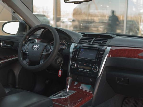 Toyota Camry VII (XV50) с пробегом 2012 года, цена 1 450 000 рублей, 303711 км, седан, Автокод Объявления