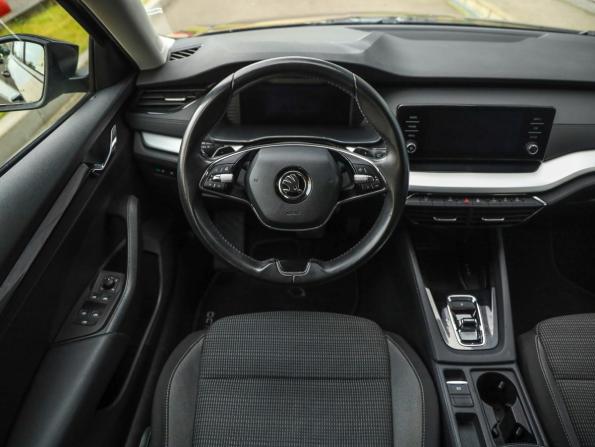 Skoda Octavia IV (A8) с пробегом 2021 года, цена 2 399 000 рублей, 122000 км, лифтбек, Автокод Объявления