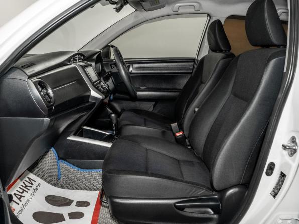 Toyota Corolla XI (E160 E170 E180) Рестайлинг 1 с пробегом 2016 года, цена 1 185 000 рублей, 189033 км, универсал, Автокод Объявления