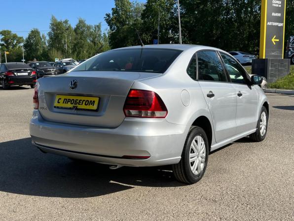 Volkswagen Polo V Рестайлинг с пробегом 2016 года, цена 899 000 рублей, 100000 км, седан, Автокод Объявления