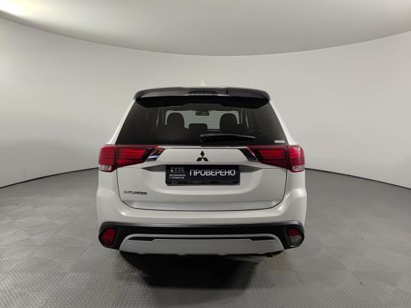 Mitsubishi Outlander III Рестайлинг 3 с пробегом 2022 года, цена 1 949 000 рублей, 204156 км, внедорожник, Автокод Объявления