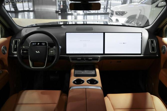 Новый Li Auto (Lixiang) L9 I Рестайлинг 2026 года, цена 11 990 000 рублей, внедорожник, Автокод Объявления