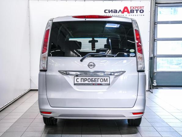 Nissan Serena IV (C26) с пробегом 2010 года, цена 1 090 000 рублей, 172630 км, минивэн, Автокод Объявления