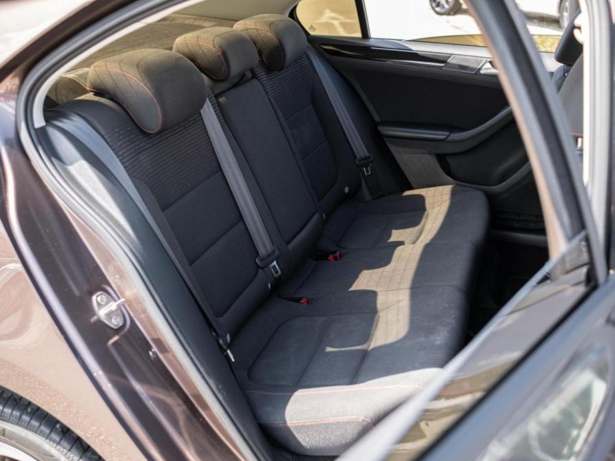 Volkswagen Jetta VI Рестайлинг Сочи  - изображение 7