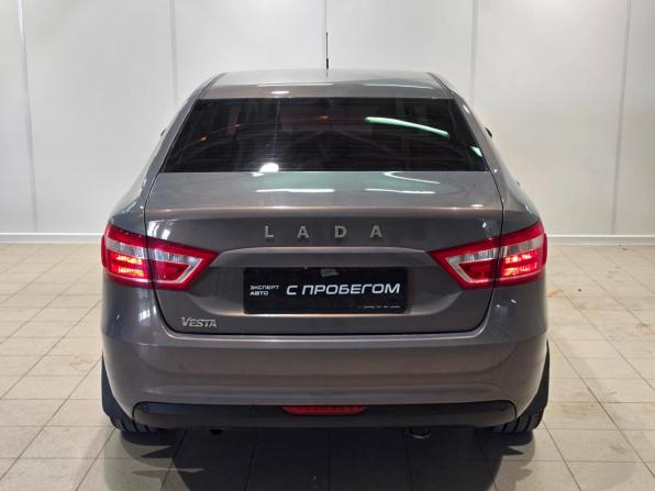 Lada (ВАЗ) Vesta I с пробегом 2017 года, цена 745 000 рублей, 122001 км, седан, Автокод Объявления