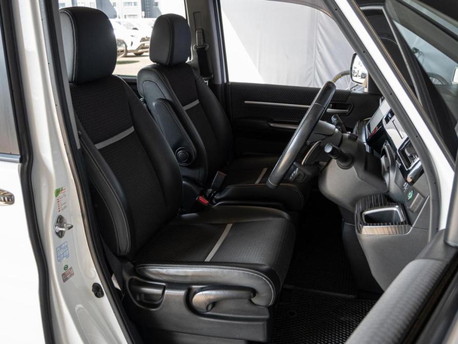 Honda Stepwgn V Краснодар  - изображение 11