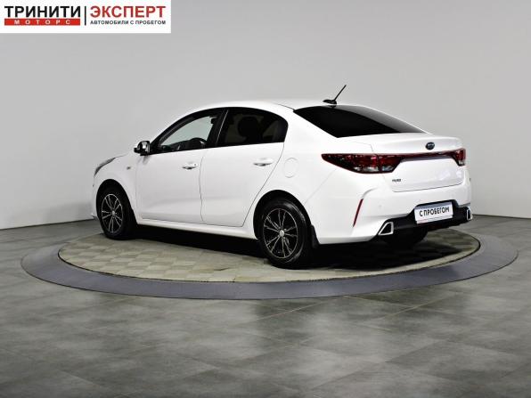Kia Rio IV Рестайлинг с пробегом 2021 года, цена 1 897 000 рублей, 61291 км, седан, Автокод Объявления