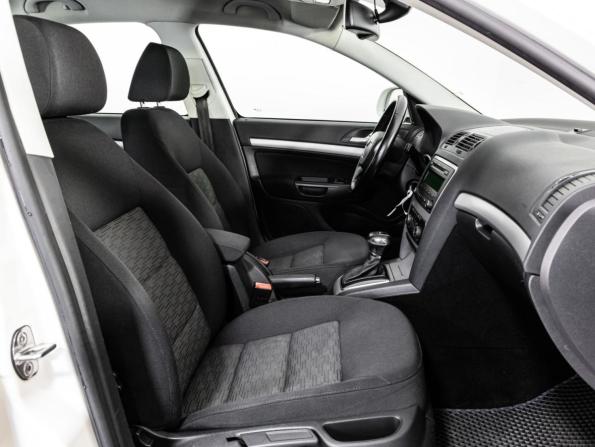 Skoda Octavia II (A5) Рестайлинг с пробегом 2012 года, цена 649 000 рублей, 134929 км, лифтбек, Автокод Объявления
