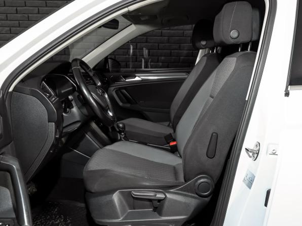 Volkswagen Tiguan II с пробегом 2017 года, цена 2 490 000 рублей, 123863 км, внедорожник, Автокод Объявления
