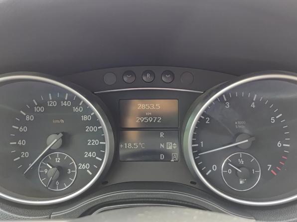 Mercedes-Benz M-Класс II (W164) с пробегом 2005 года, цена 955 000 рублей, 295971 км, внедорожник, Автокод Объявления