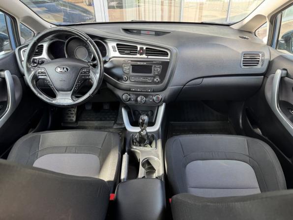 Kia Ceed II с пробегом 2013 года, цена 1 039 000 рублей, 213000 км, хэтчбек, Автокод Объявления