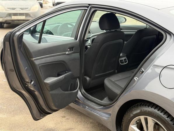 Hyundai Elantra VI (AD) с пробегом 2018 года, цена 1 420 000 рублей, 128375 км, седан, Автокод Объявления