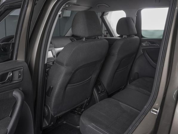 Skoda Yeti I с пробегом 2010 года, цена 750 000 рублей, 140894 км, внедорожник, Автокод Объявления