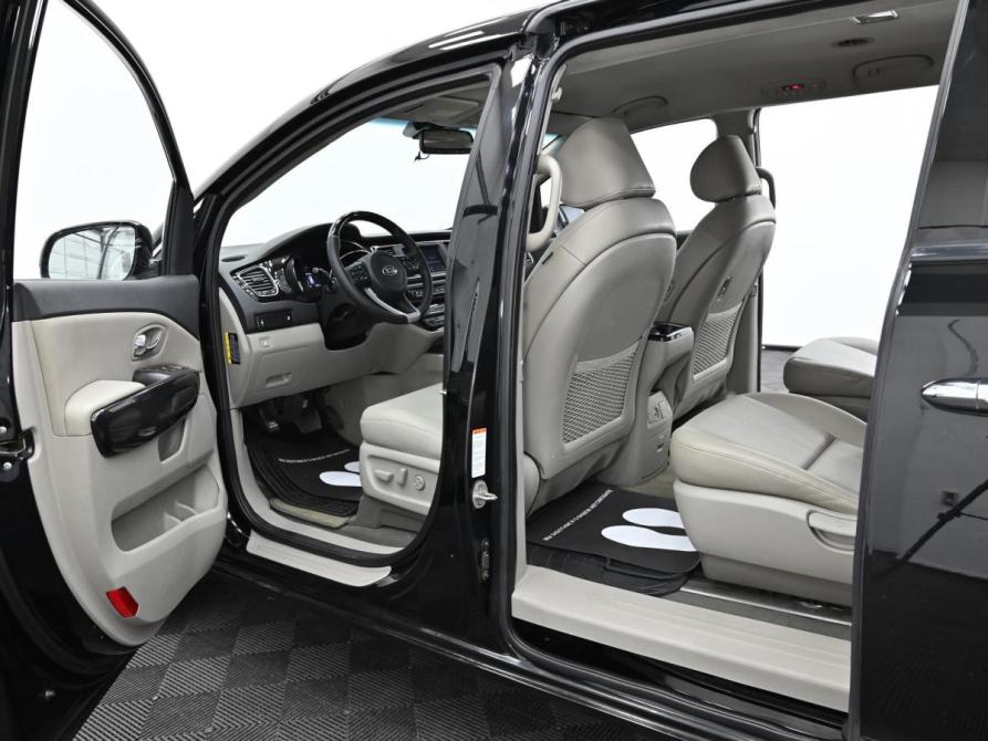 Kia Carnival III Москва  - изображение 12