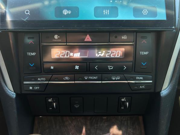 Toyota Camry VII (XV50) Рестайлинг 2 с пробегом 2017 года, цена 2 185 000 рублей, 179794 км, седан, Автокод Объявления