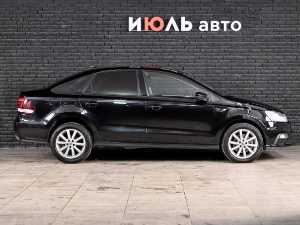 Volkswagen Polo V Рестайлинг с пробегом 2017 года, цена 1 230 000 рублей, 180932 км, седан, Автокод Объявления