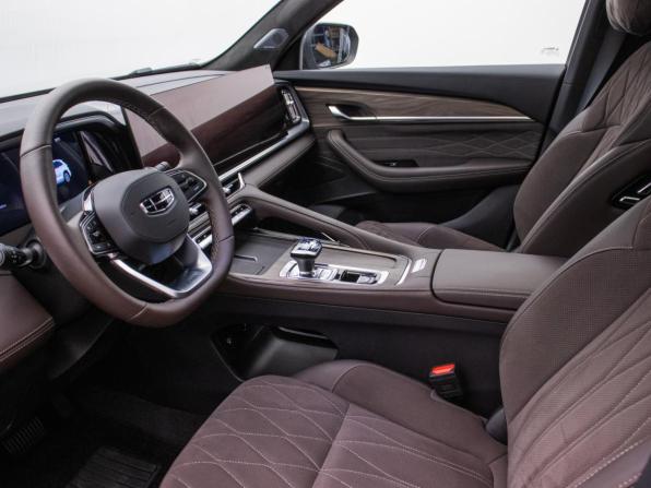 Geely Monjaro I Рестайлинг 2 с пробегом 2025 года, цена 3 840 000 рублей, 4900 км, внедорожник, Автокод Объявления