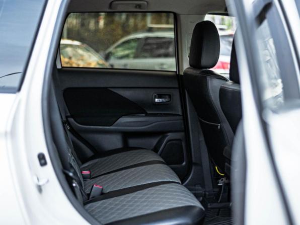 Mitsubishi Outlander III Рестайлинг 2 с пробегом 2015 года, цена 1 625 000 рублей, 164058 км, внедорожник, Автокод Объявления
