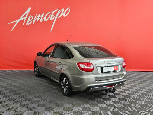 Lada (ВАЗ) Granta I Рестайлинг с пробегом 2022 года, цена 839 000 рублей, 62510 км, хэтчбек, Автокод Объявления