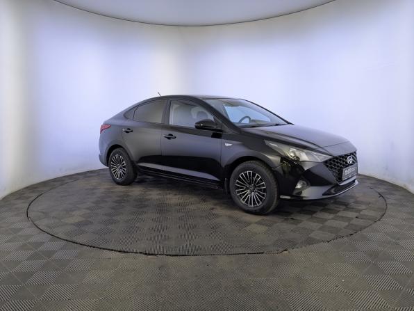 Hyundai Solaris II Рестайлинг с пробегом 2021 года, цена 1 445 000 рублей, 112328 км, седан, Автокод Объявления